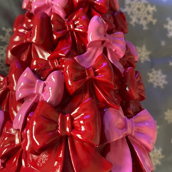 Cupcakes and Cashmere Red Pink Bow Christmas Tree - Picture 2 of 7